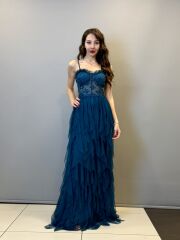 E202527 Askılı kat kat tül detaylı ğöğsü taşlı